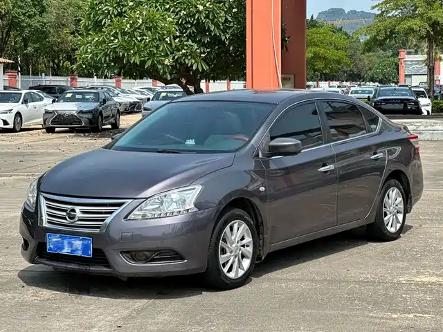 Nissan Sylphy 2014 1.6XV CVT Premium Edition