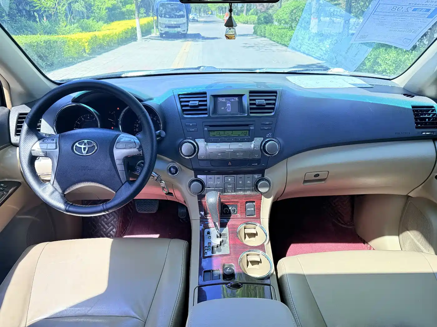 Фото 9 - Toyota Highlander