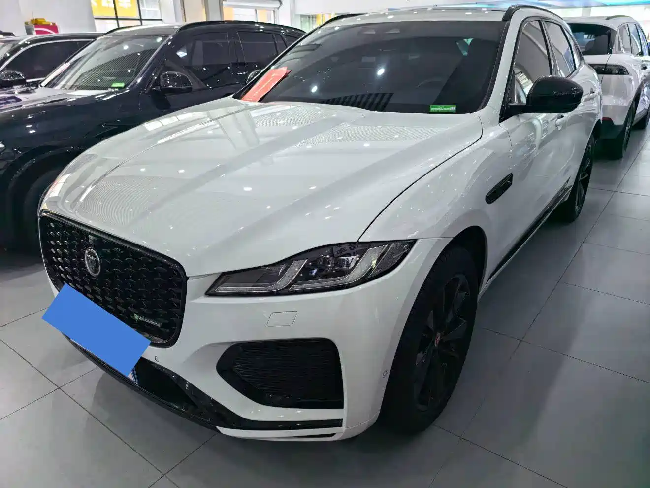 Jaguar F-PACE 2022 P250 R-Dynamic BLACK