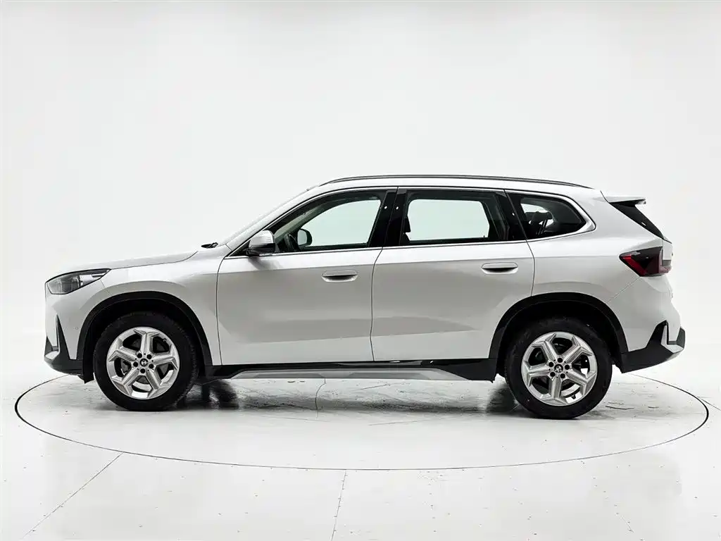 BMW X1 2023 sDrive20Li X Design Package фото 7