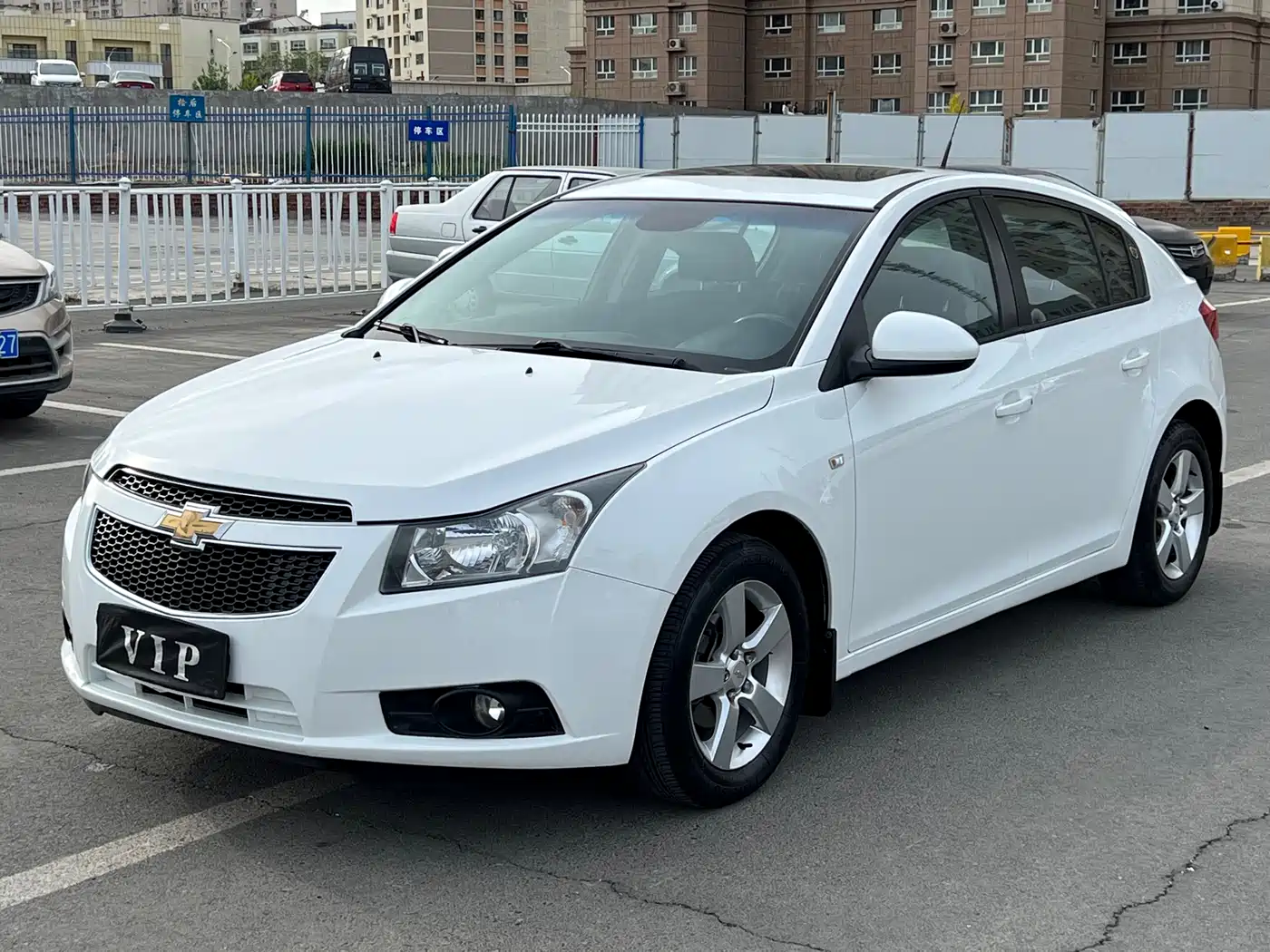 Chevrolet Cruze 2013 Hatchback 1.6L Automatic Luxury