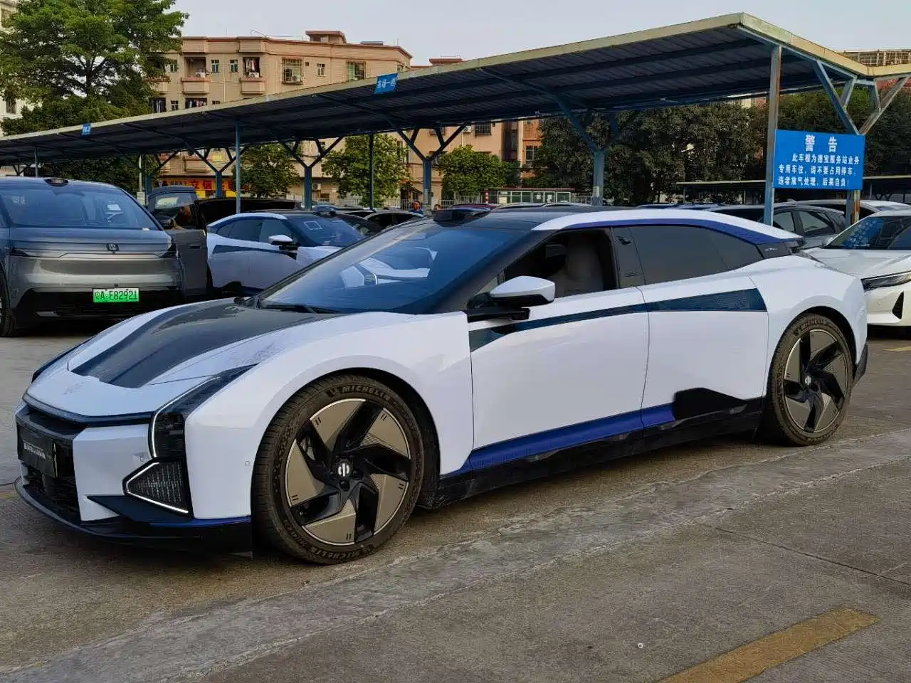 HiPhi Z 2023 4-Seater Edition