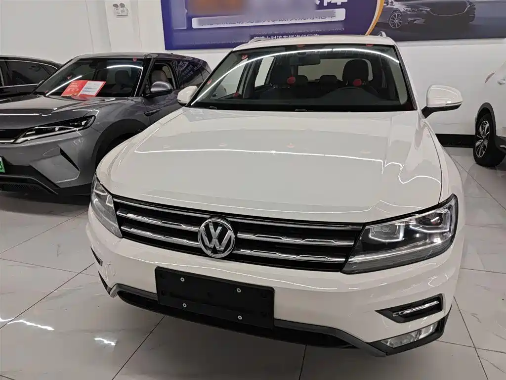 Volkswagen Tiguan L 2019 Facelift 330TSI Auto 2WD Panorama Comfort China VI фото 3