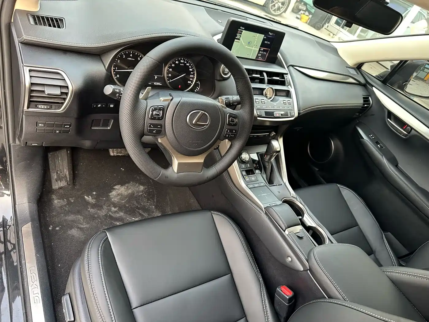 LEXUS NX