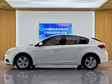 Фото 4 - Chevrolet Cruze