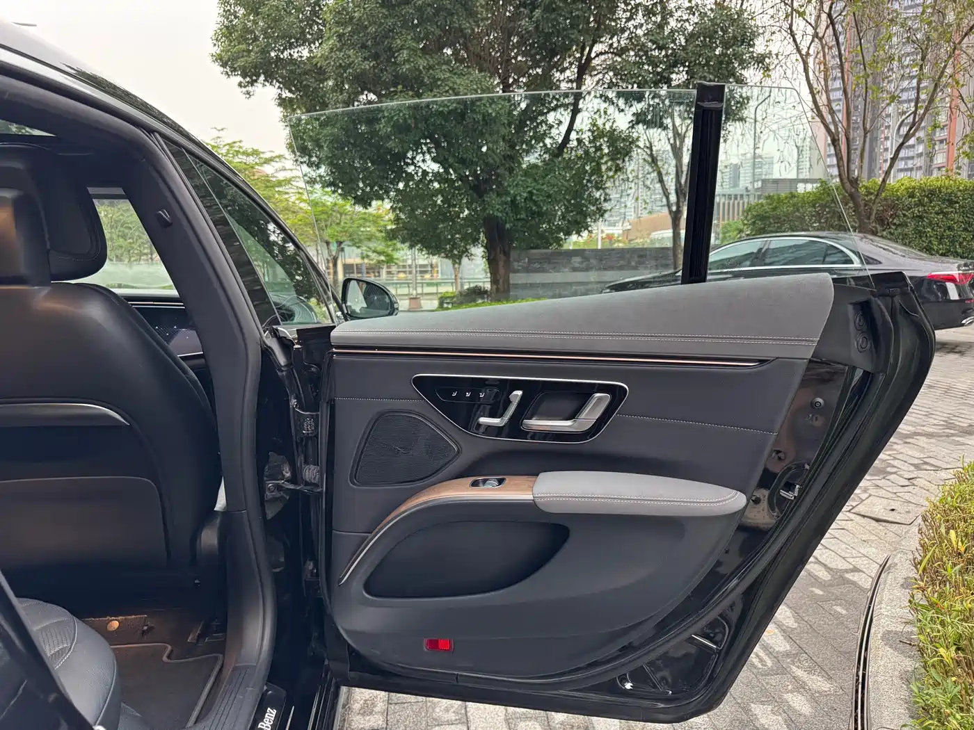 Mercedes-Benz EQS 2023 450+ Pioneer Edition фото 17