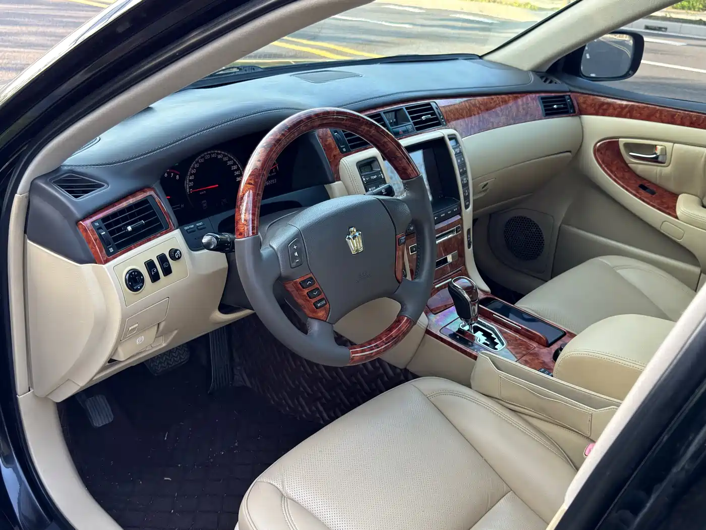 Toyota Crown 2007 2.5L Royal Special Edition фото 9