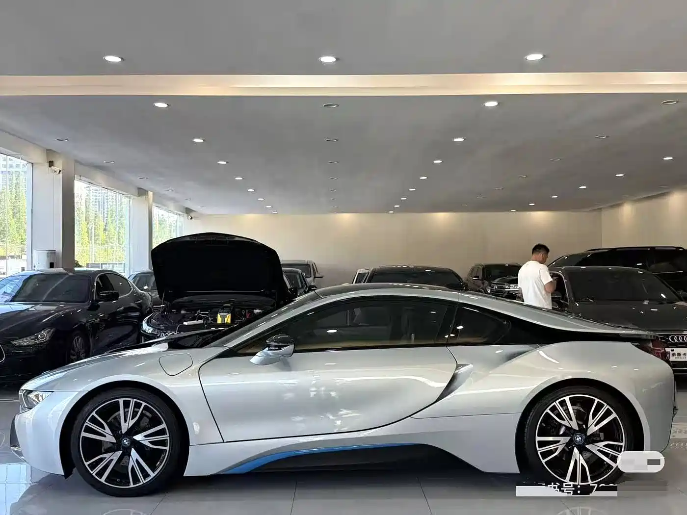 BMW i8 2014 Standard фото 3