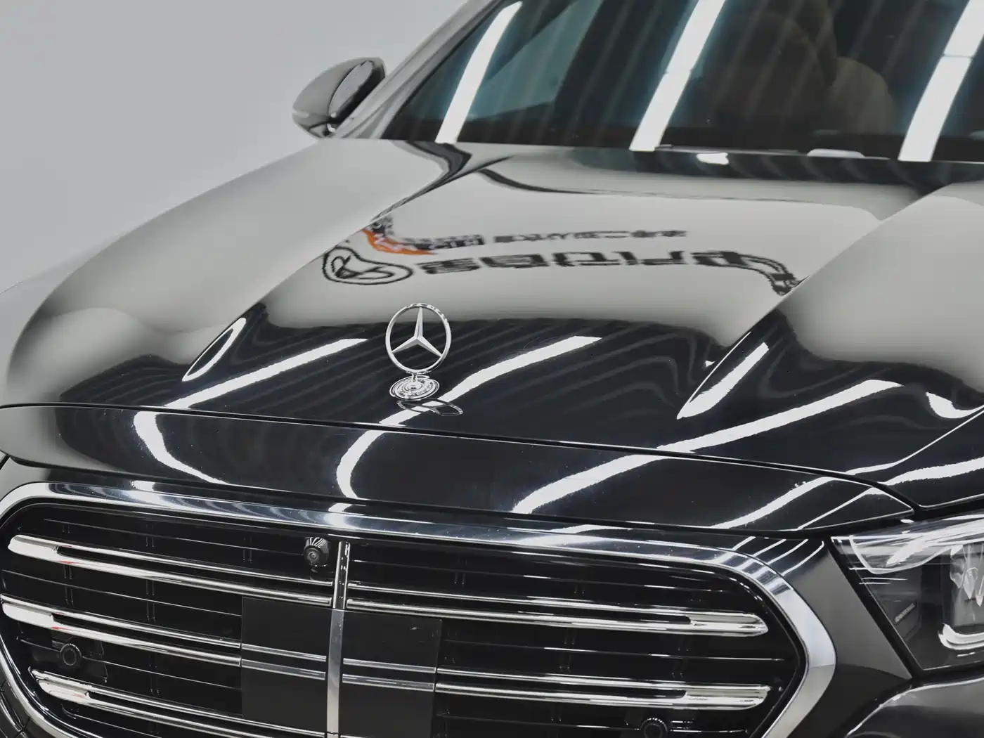 Mercedes-Benz E-Class New Energy 2024 E 350 e L Plug-in Hybrid Sedan фото 28