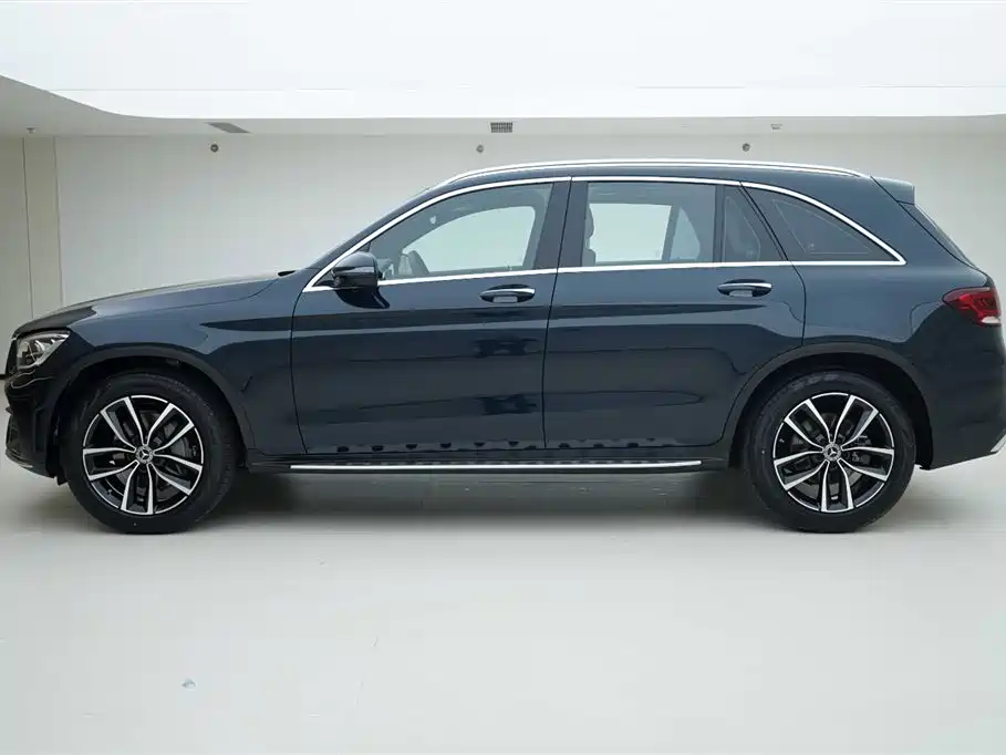 Mercedes-Benz GLC 2022 Model GLC 300 L 4MATIC Dynamic Edition фото 3