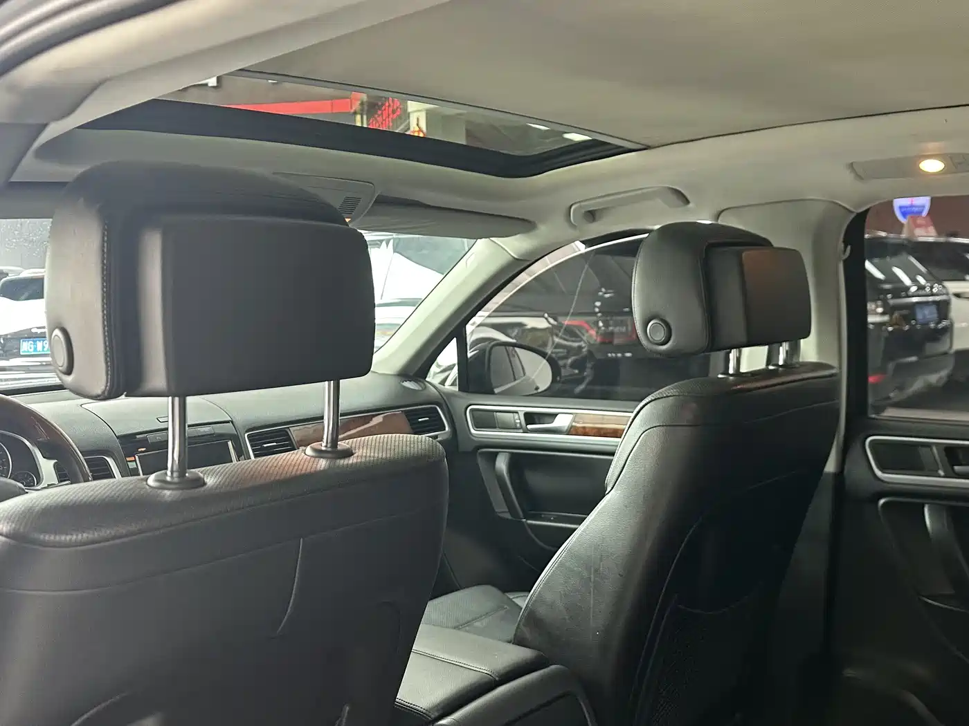 Volkswagen Touareg 2011 3.0TDI Diesel Comfort фото 20