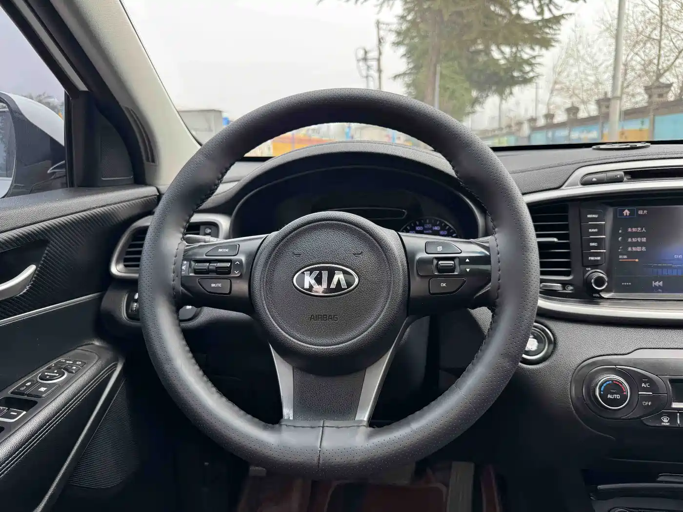 Kia Sorento 2016 Sorento L 2.4L Petrol 4WD Custom 7-seater (China IV) фото 11
