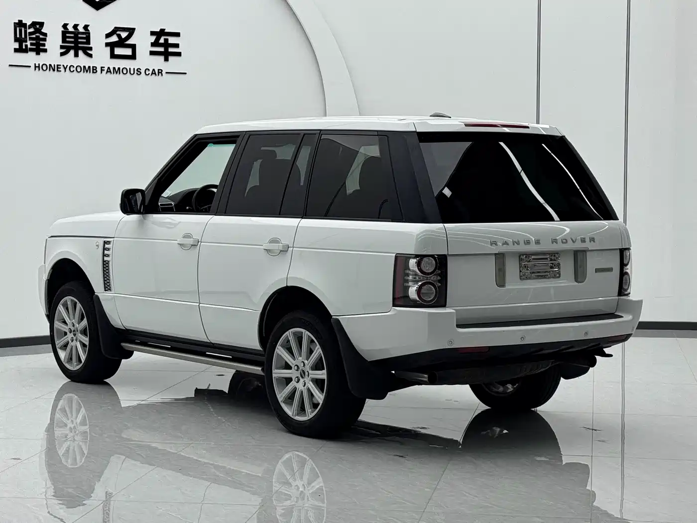 Land Rover Range Rover 2011 5.0 SC V8 Ultimate Edition фото 20