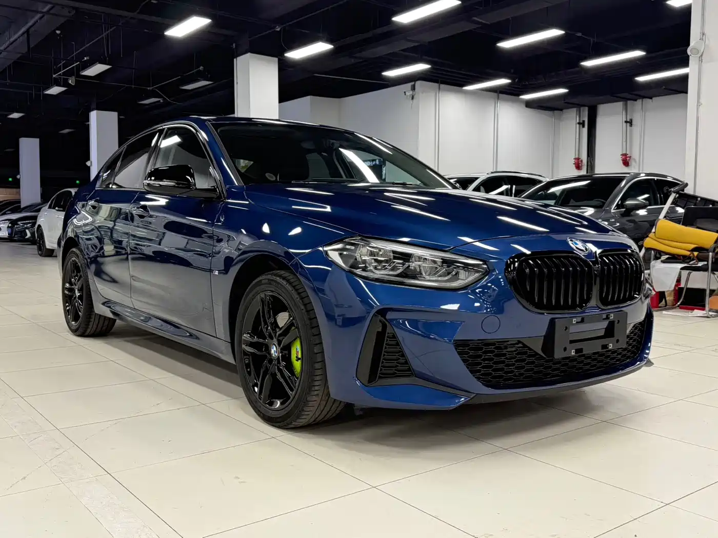 BMW 1 Series 2021 120i M Sport Shadow Edition фото 4