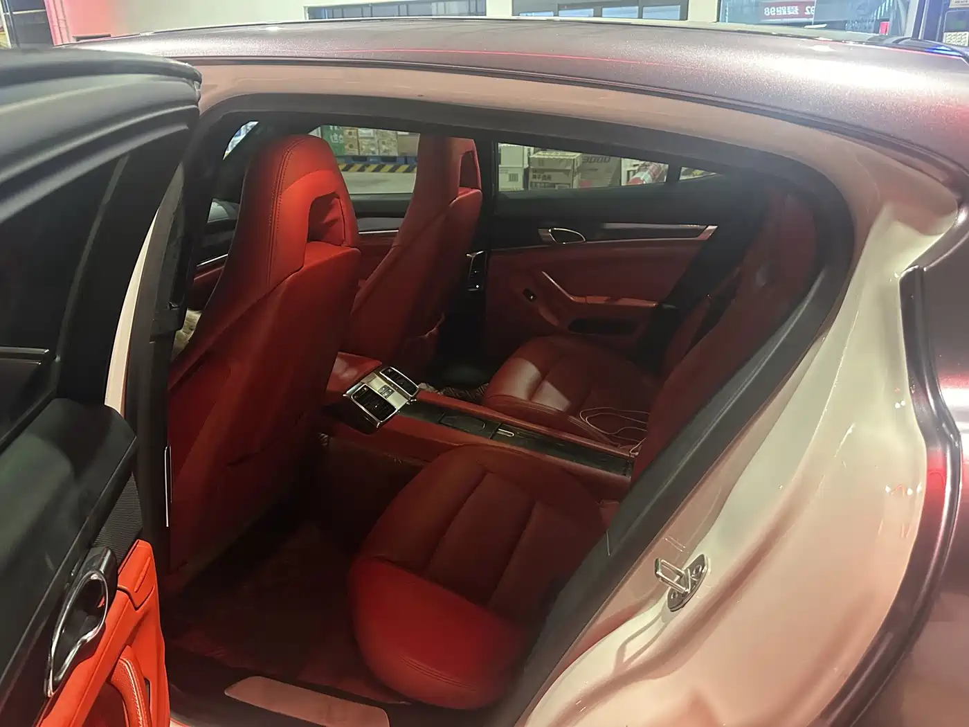 Фото 6 - Porsche Panamera