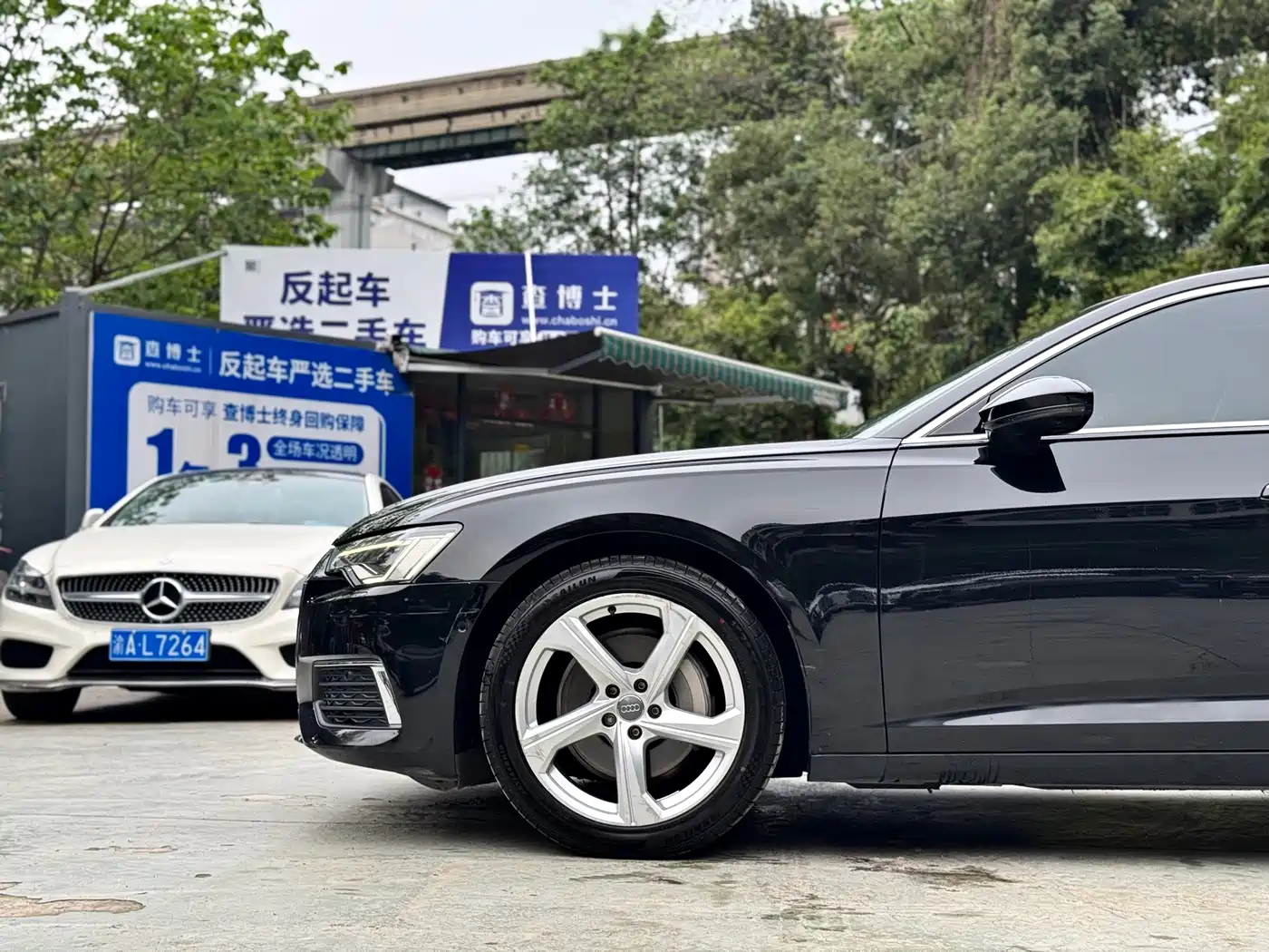 Фото 15 - Audi A6L