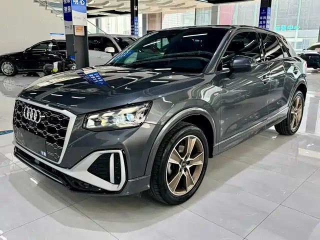 Audi Q2L 2022 35 TFSI Fashion Dynamic