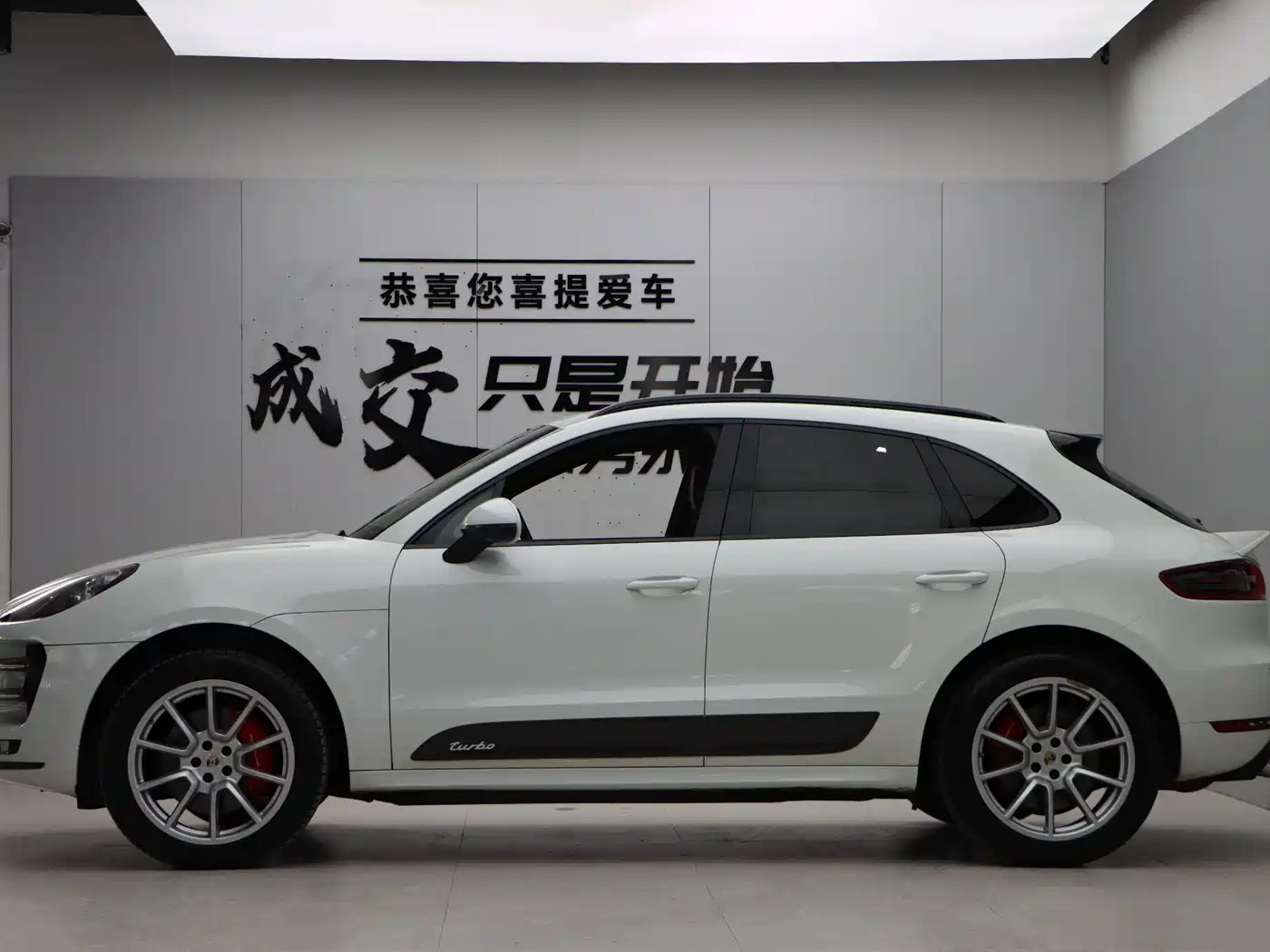 Porsche Macan 2014 Macan Turbo 3.6T фото 7
