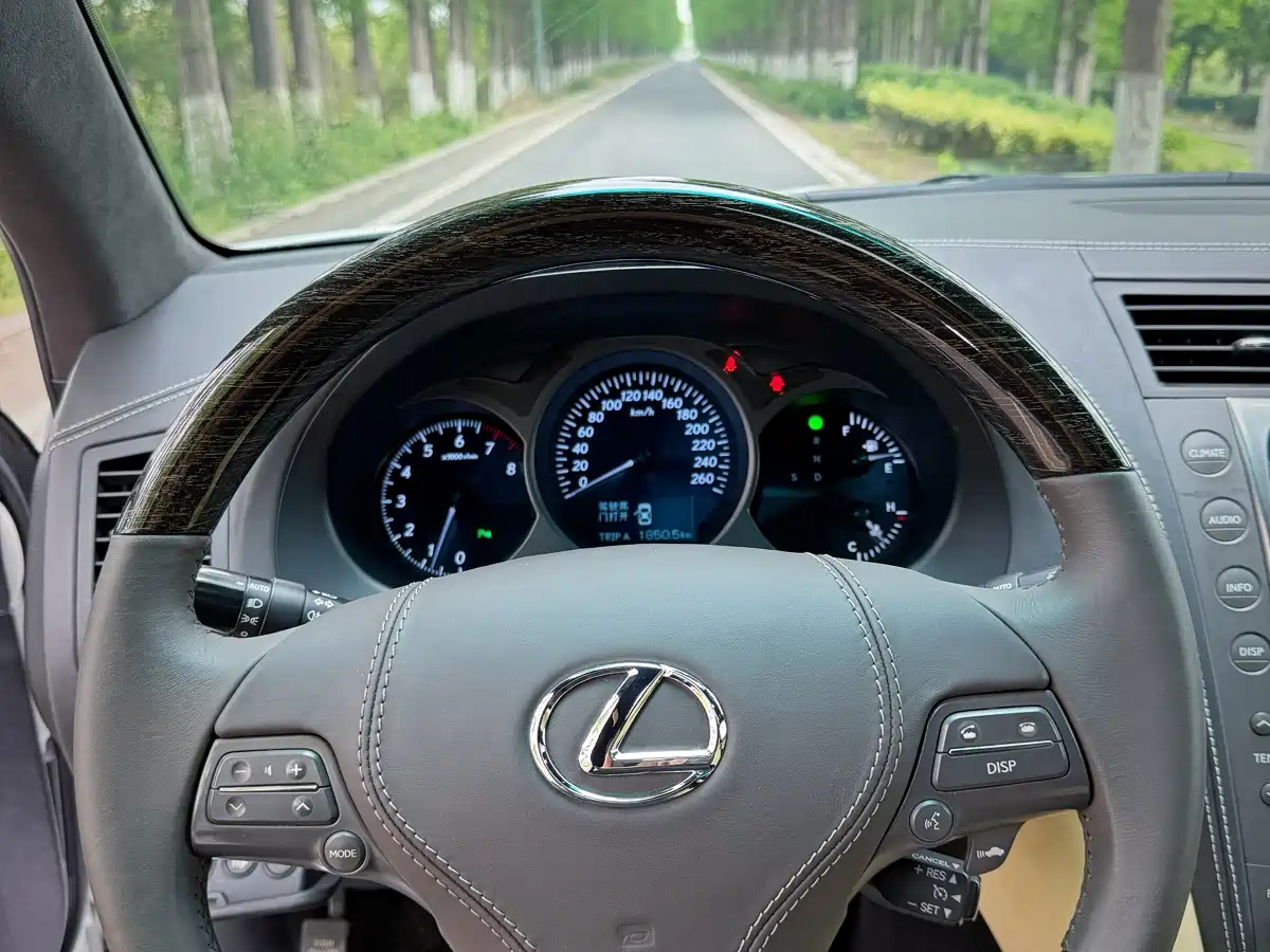 Lexus GS 2008 460 фото 30