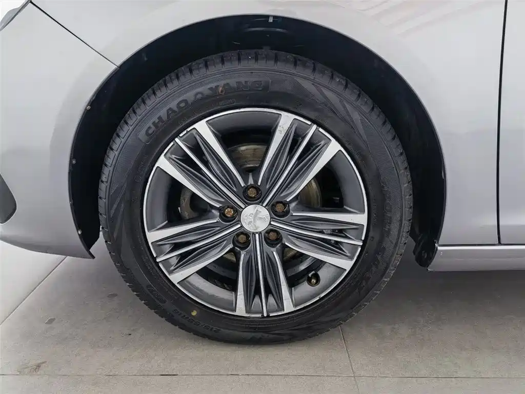 Peugeot 308 2016 230THP Automatic Luxury фото 17