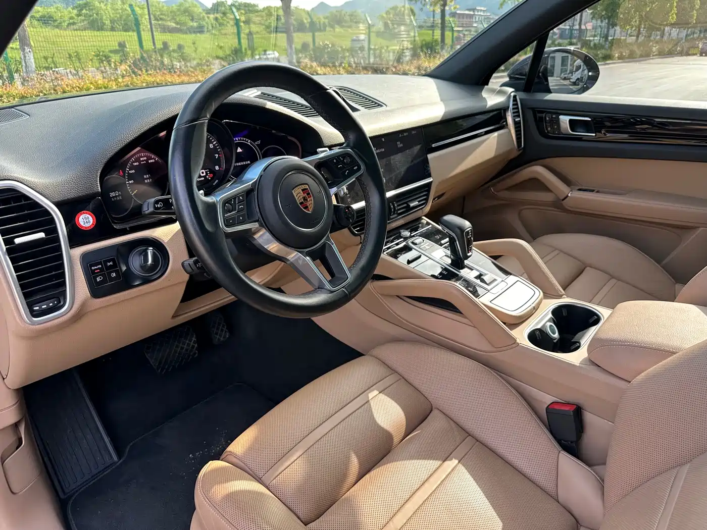 Porsche Cayenne New Energy 2019 Cayenne E-Hybrid 2.0T фото 12