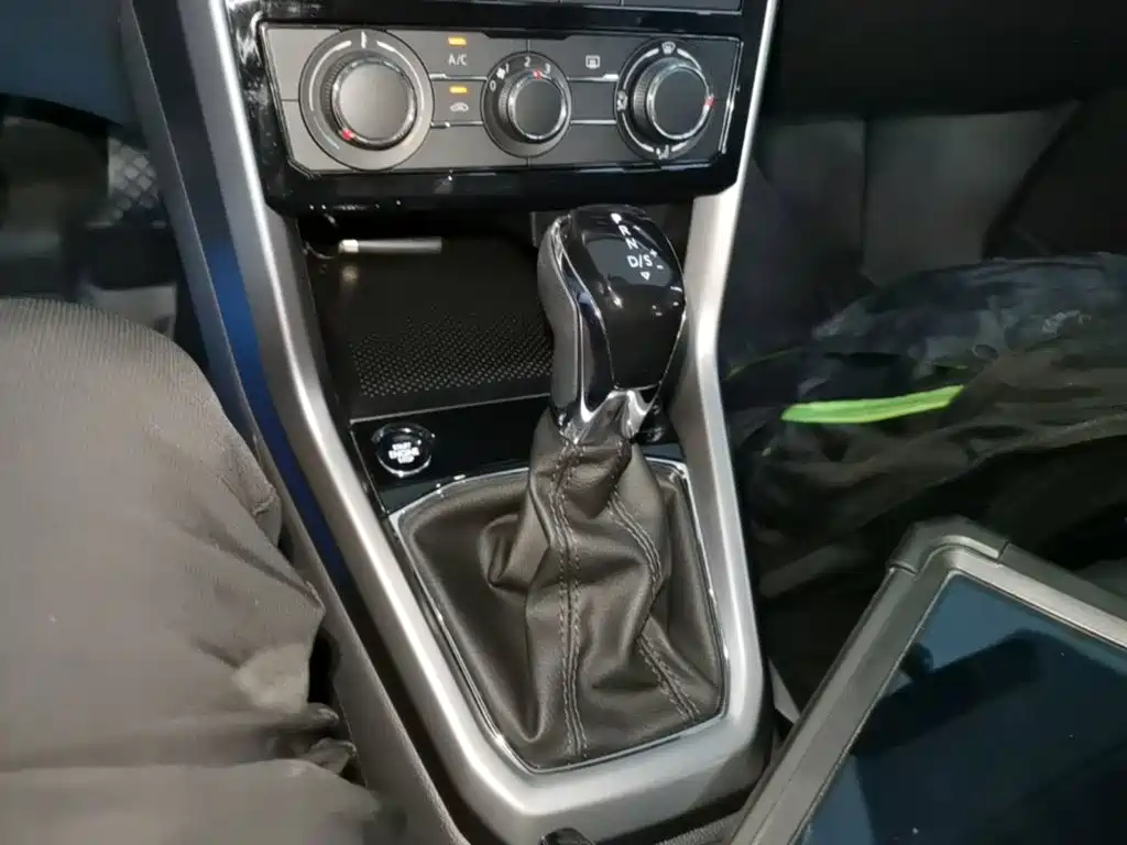 VOLKSWAGEN TU KAI
