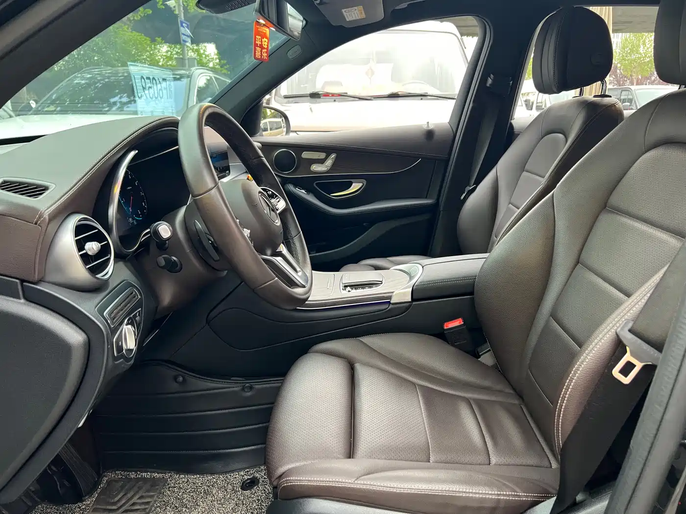 Mercedes-Benz GLC 2022 Model GLC 260 L 4MATIC Luxury Edition фото 10