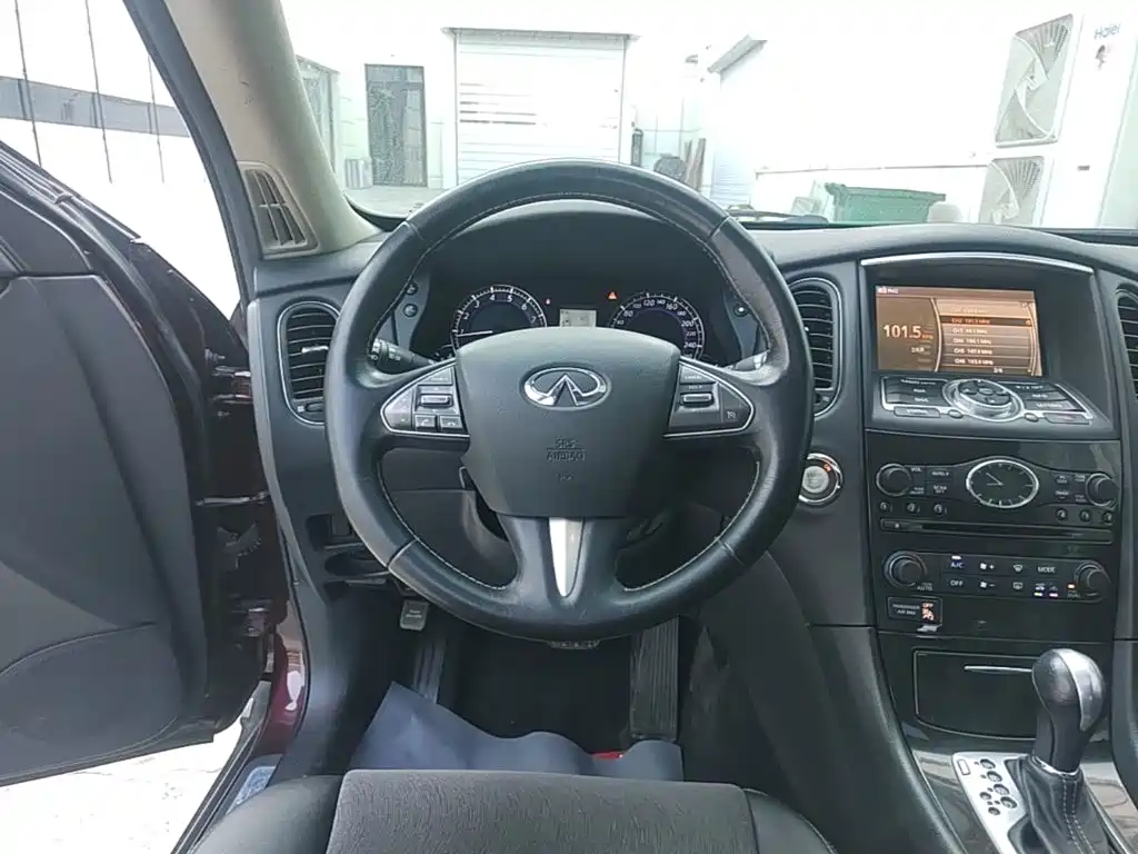 Infiniti QX50 2018 2015 2.5L Comfort Edition