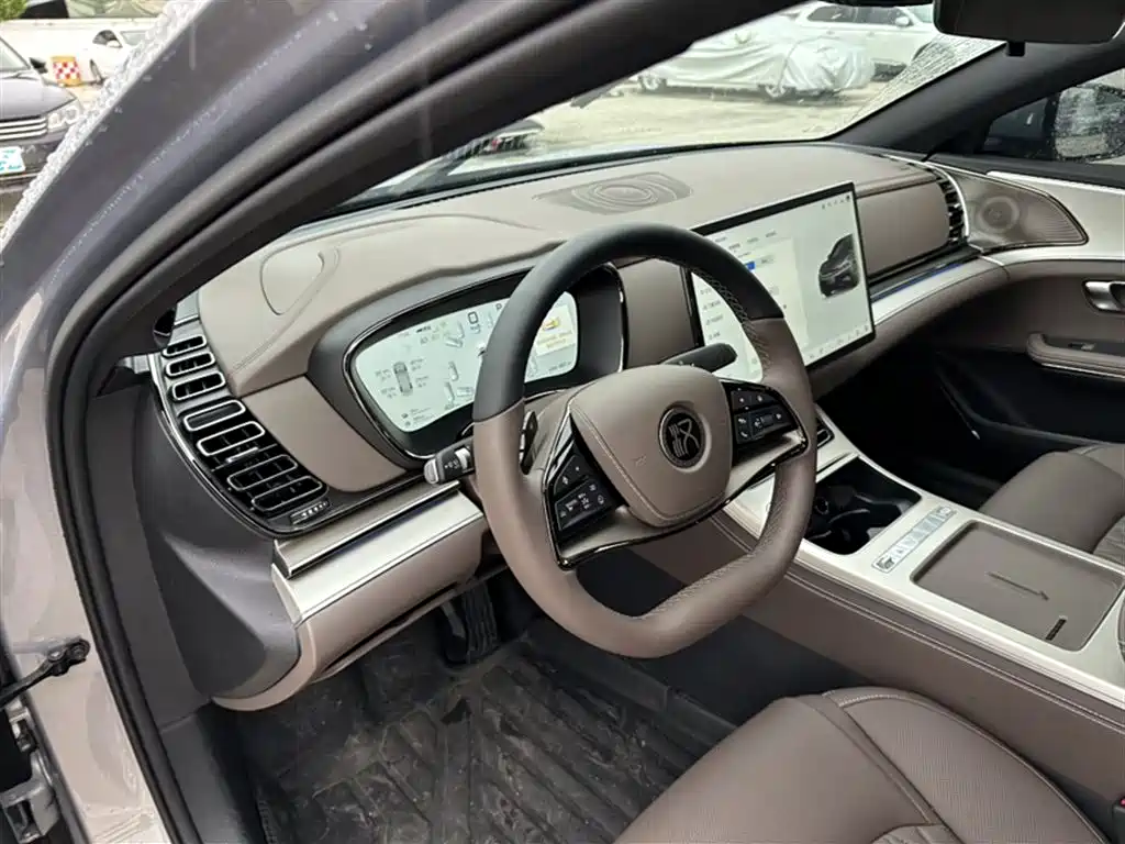 BYD Han 2026 DM-i Smart Driving Edition 245km Premium фото 14