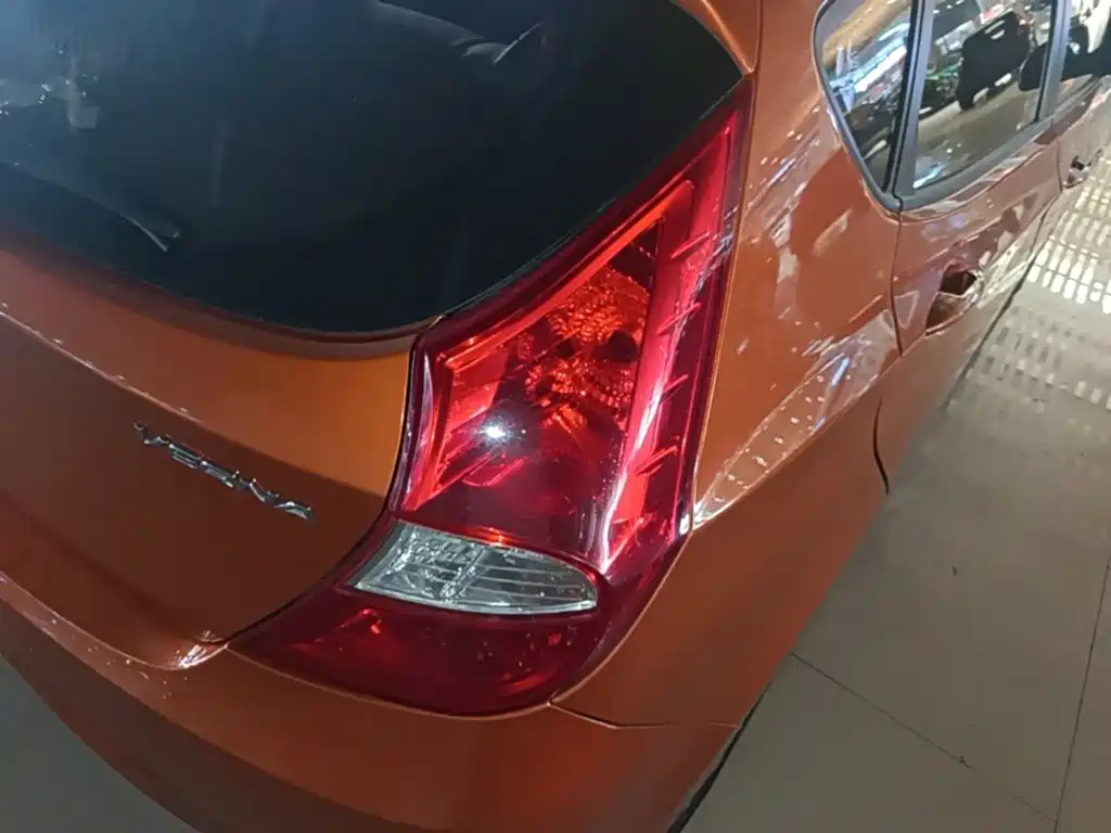 Hyundai Reina 2014 2014 Model 1.4L Automatic GLX