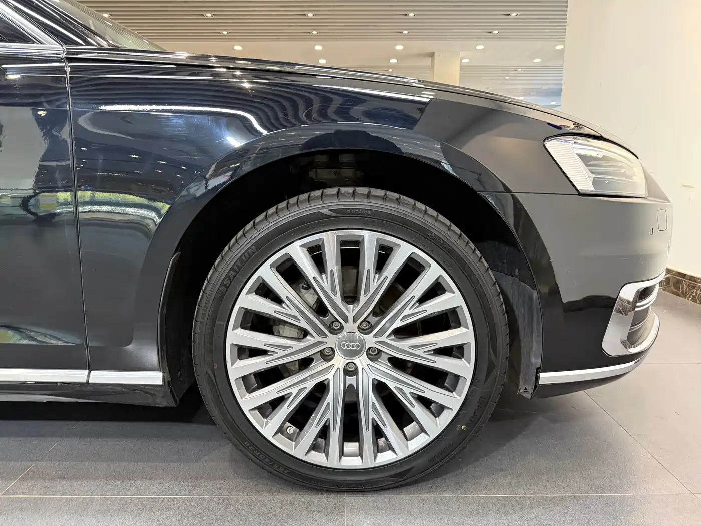 Audi A8 2021 A8L 50 TFSI quattro Comfort фото 16