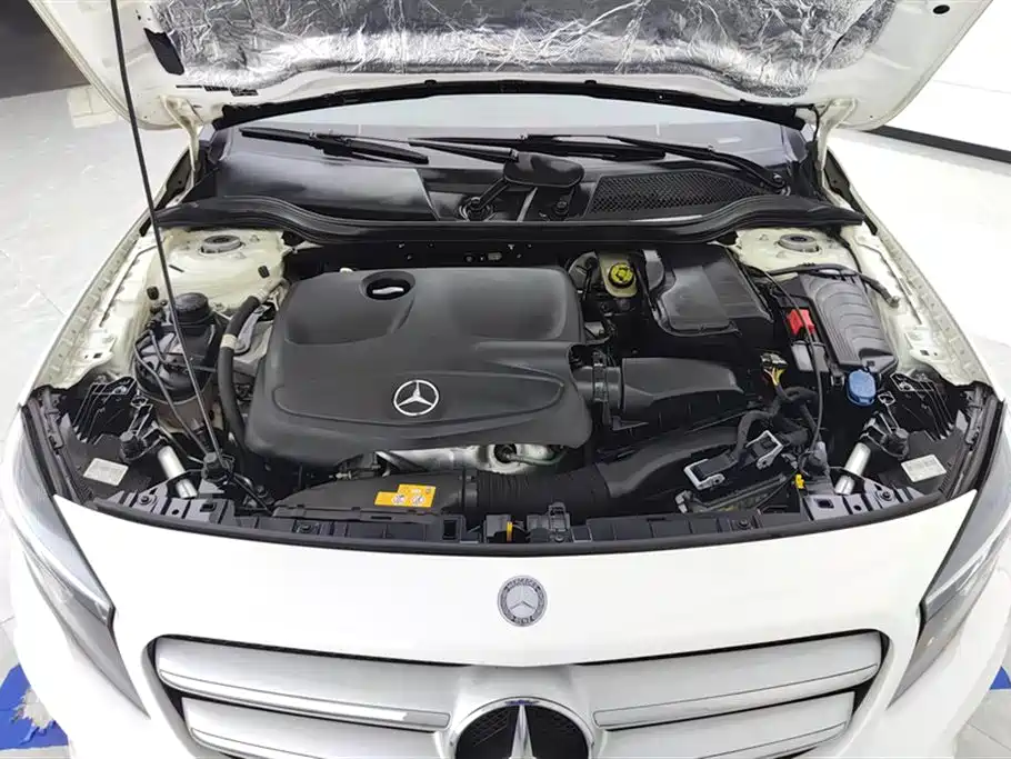 Mercedes-Benz GLA 2016 GLA 200 Dynamic фото 10