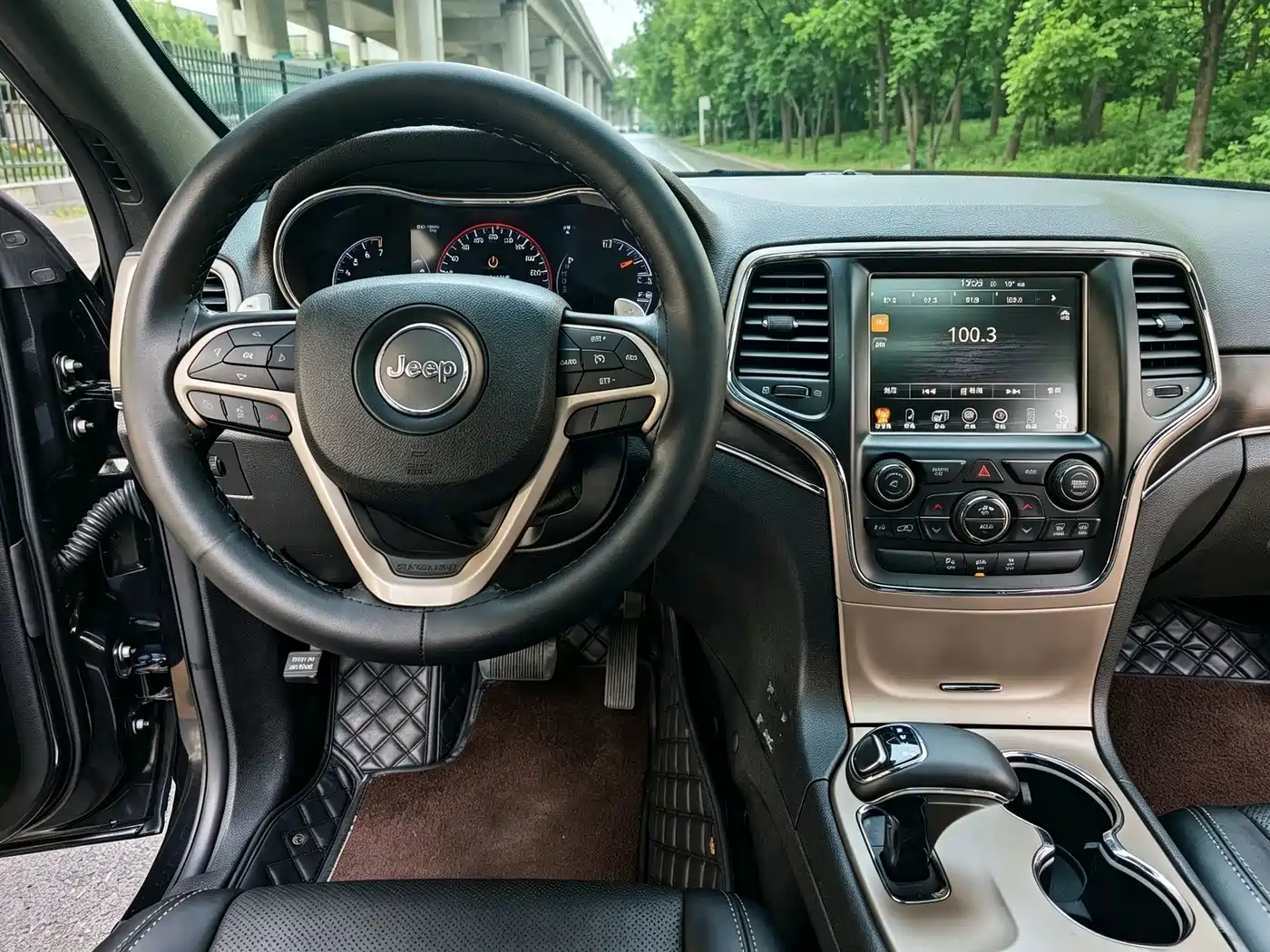 Фото 6 - Jeep Grand Cherokee (Import)