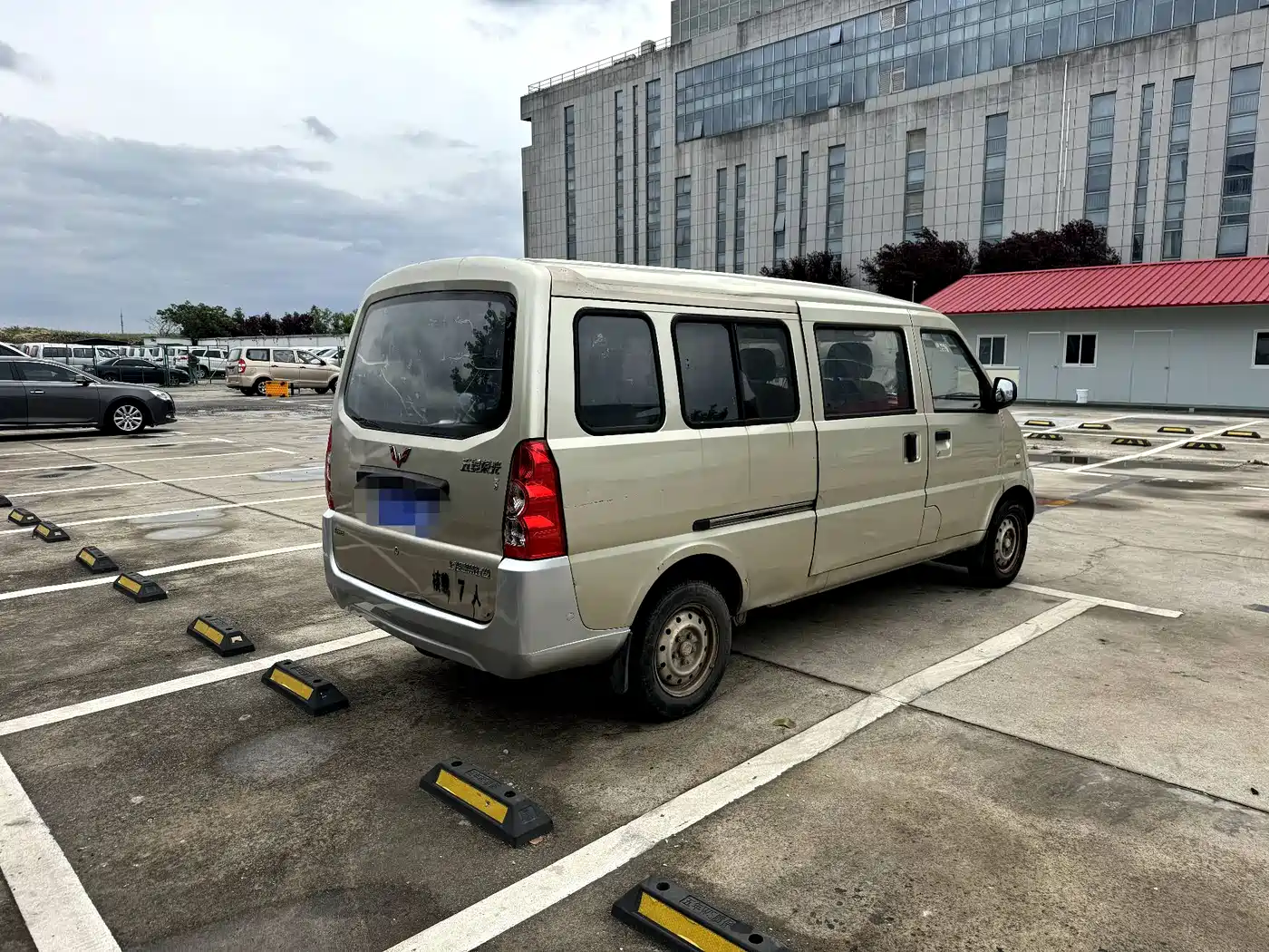 Wuling Motors Wuling Rongguang 2014 2012 1.5L Extended Standard Model