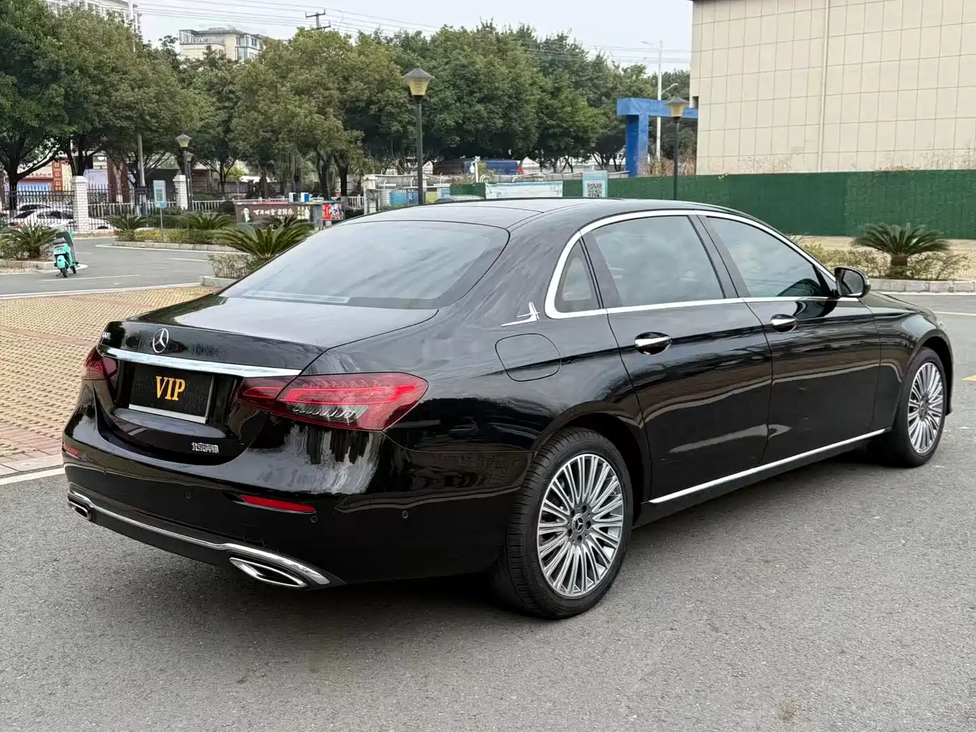 Mercedes-Benz E-Class 2022 Second Facelift E 300 L Sport Fashion фото 9
