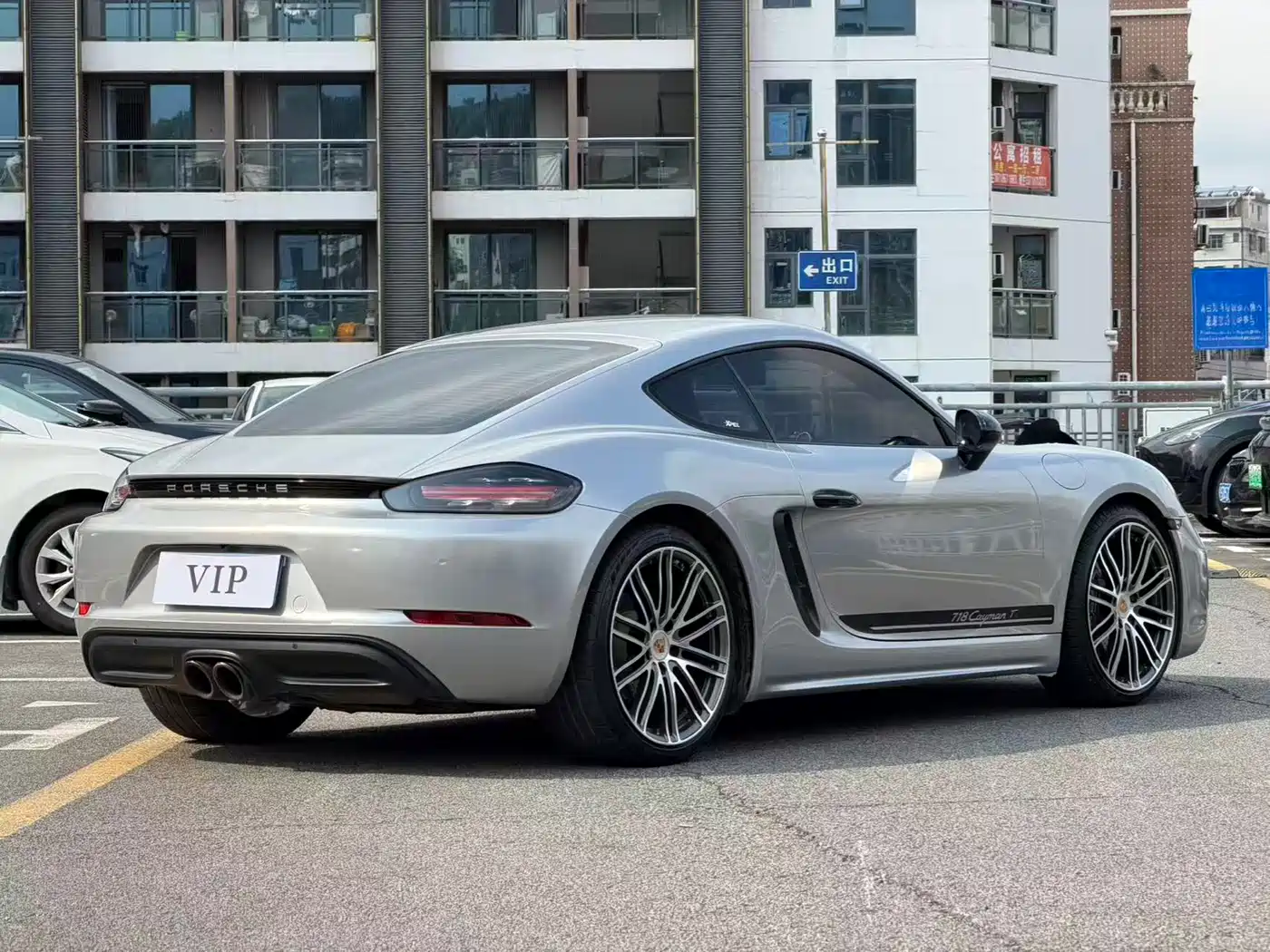 Porsche 718 2016 Cayman 2.0T фото 9