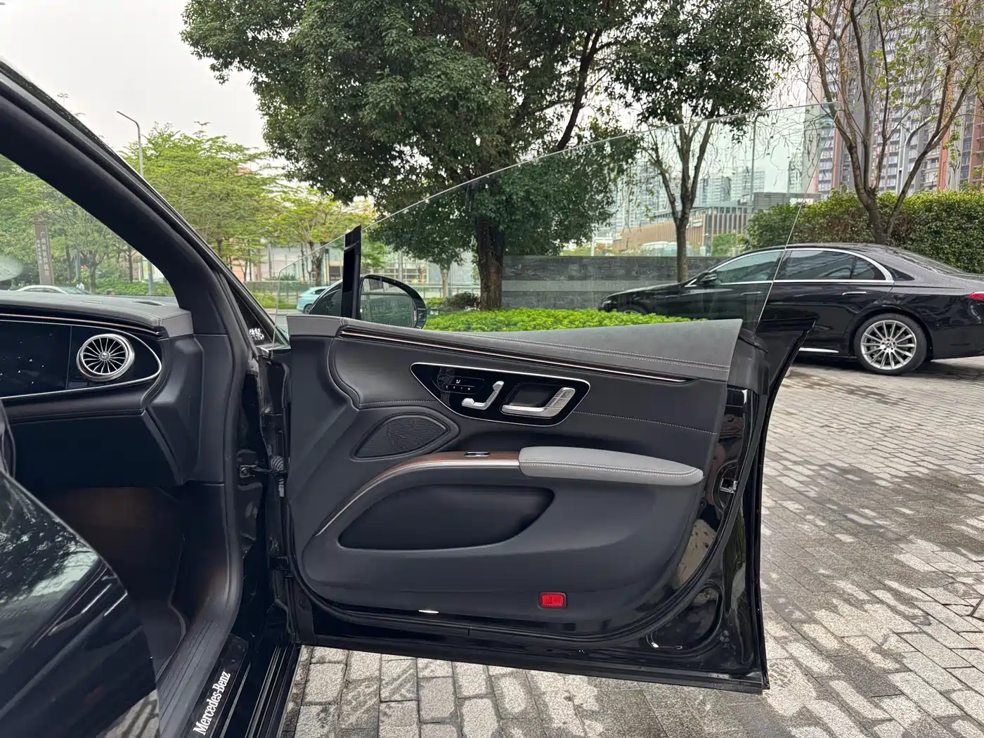 Mercedes-Benz EQS 2023 450+ Pioneer Edition фото 15