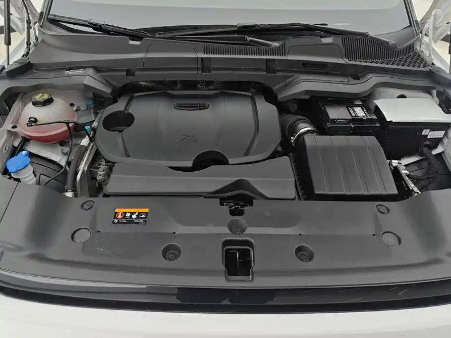 Фото 10 - Geely ICON