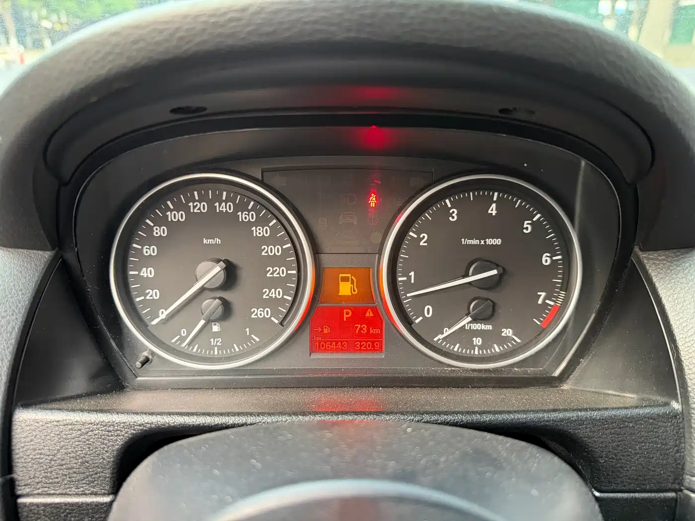 BMW X1 2012 xDrive28i Luxury Model фото 15
