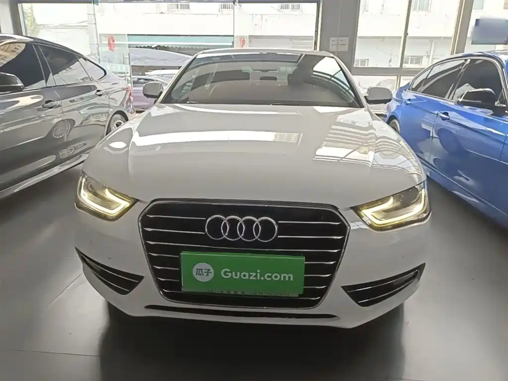 Audi A4L 2016 35 TFSI Collector's Edition Automatic Standard фото 3