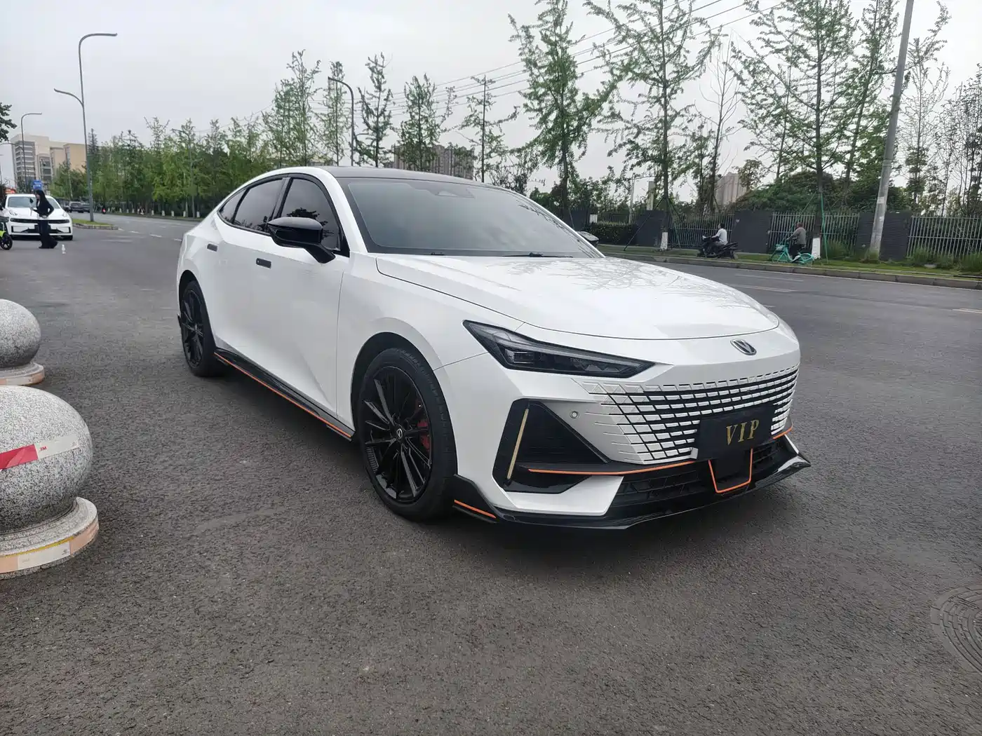 CHANGAN UNI-V