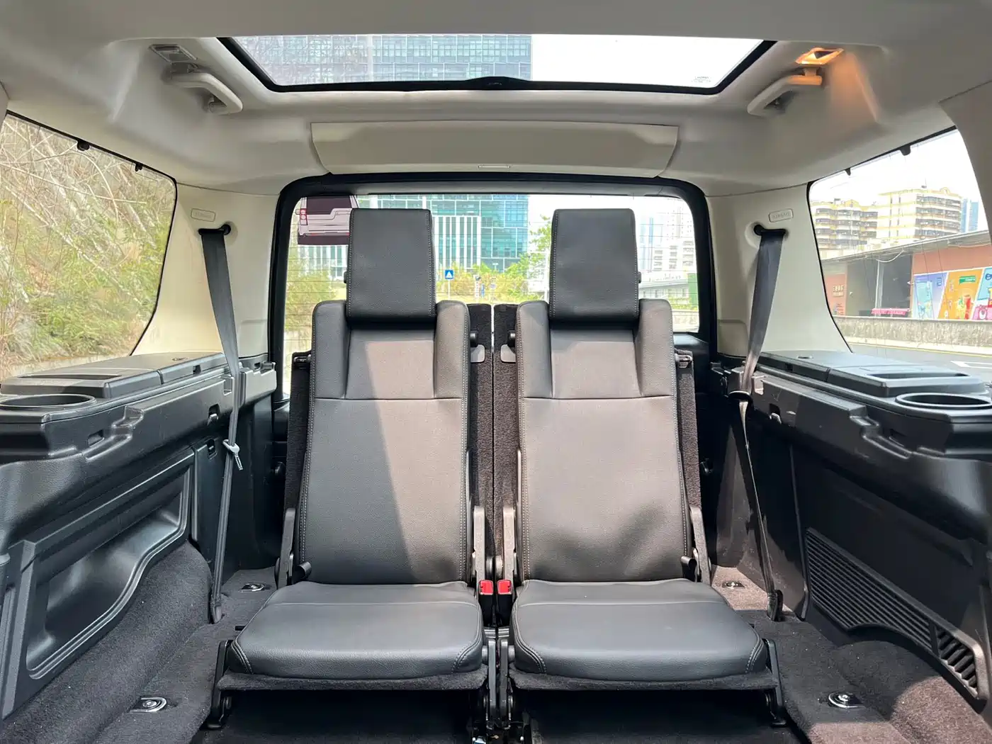 Land Rover Discovery 2011 3.0 SDV6 HSE Diesel фото 15