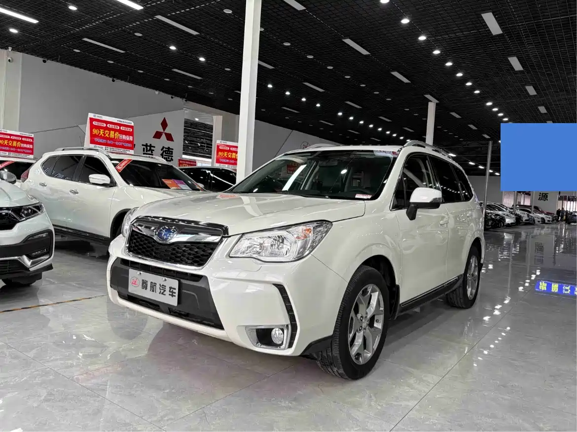 Subaru Forester 2015 2.5i Special Commemorative Edition фото 2