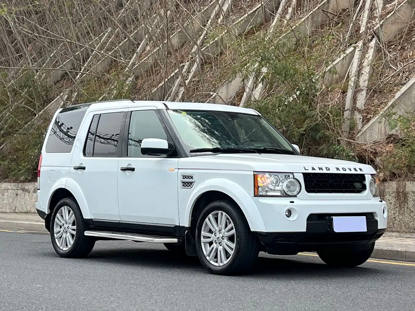 Land Rover Discovery 2011 3.0 SDV6 HSE Diesel фото 3