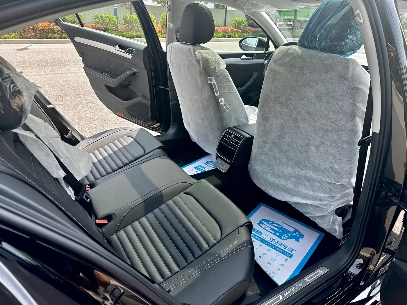Volkswagen Magotan 2023 2 Million Units Commemorative Edition 280TSI DSG Comfort фото 17