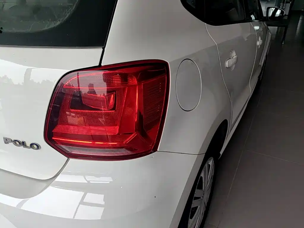 Фото 8 - Volkswagen Polo