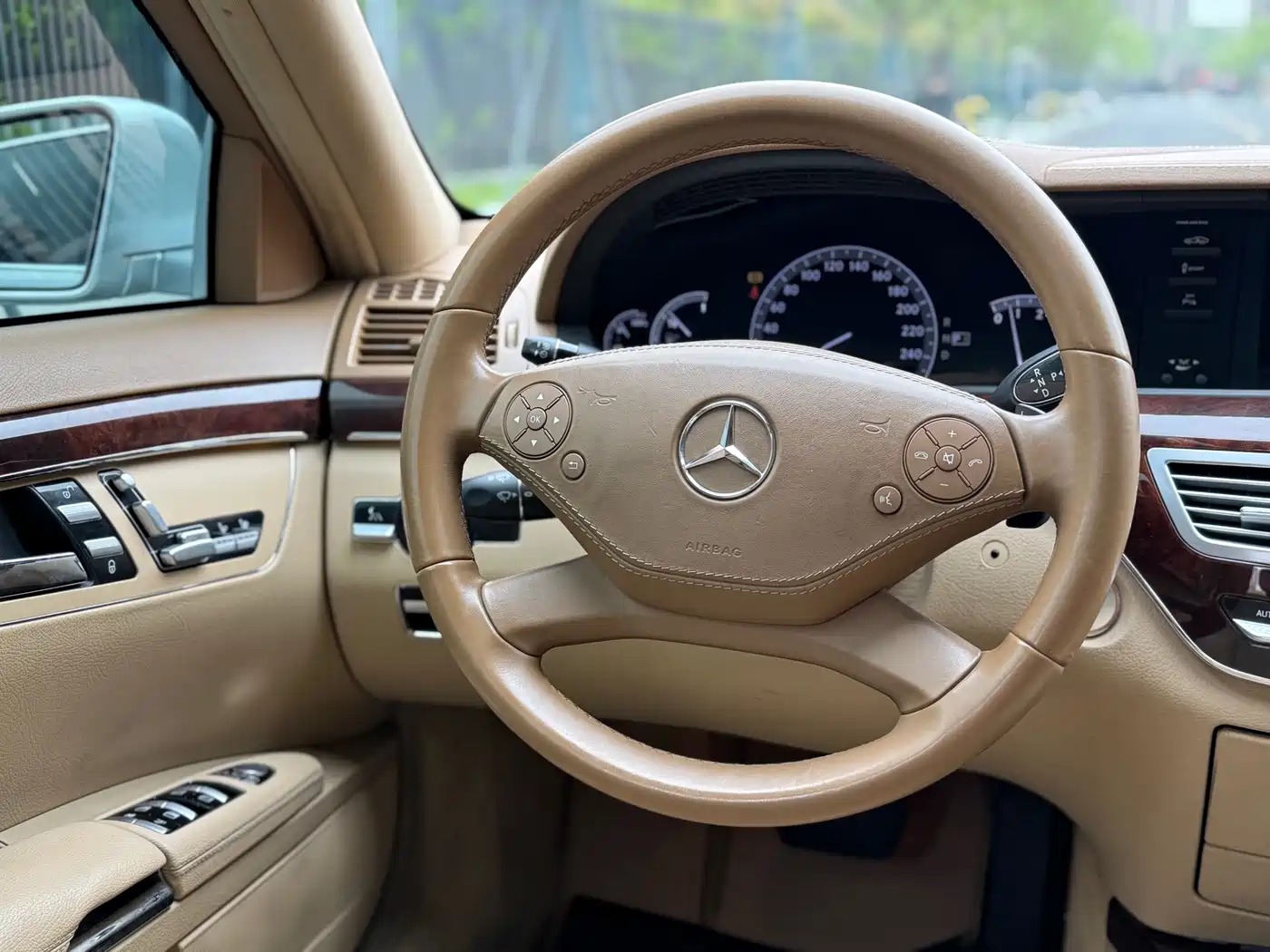 Mercedes-Benz S-Class 2010 S 350 L Luxury фото 15