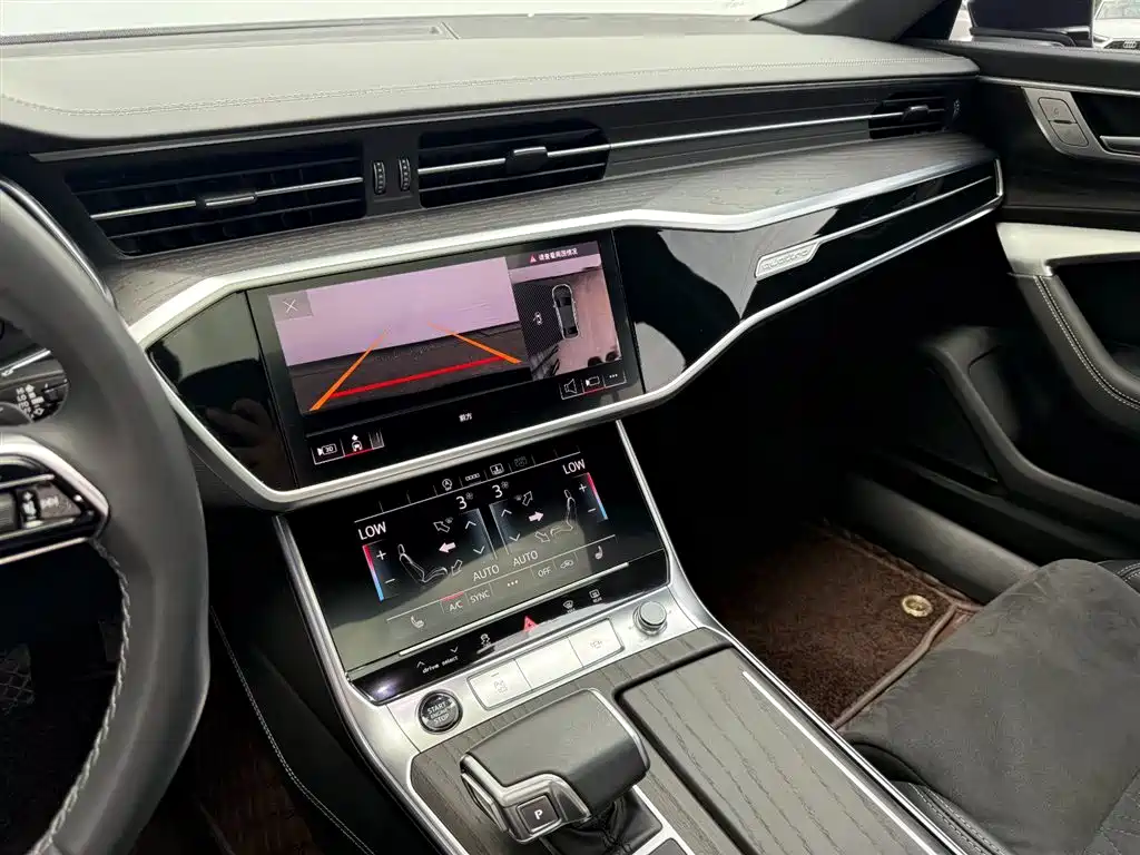 Audi A6L 2024 55 TFSI quattro Exclusive Dynamic фото 7