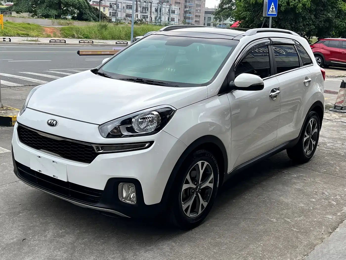 Kia KX3 Smart Run 2016 2015 1.6L Automatic 2WD DLX