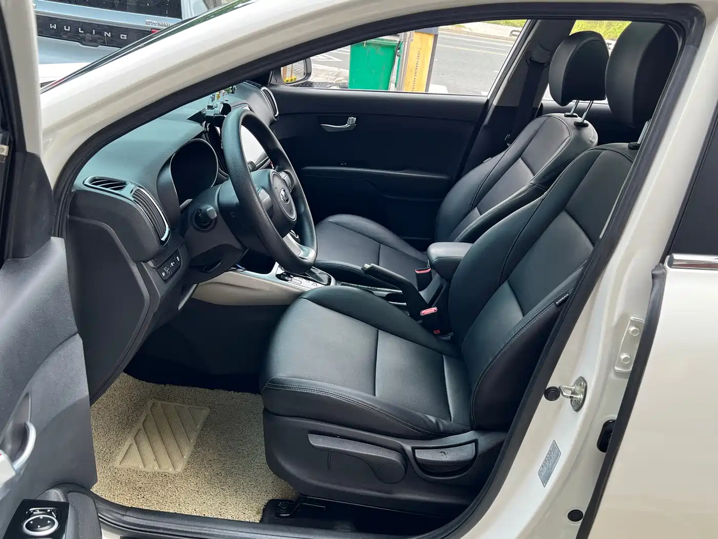 Kia KX3 Smart Run 2016 2015 1.6L Automatic 2WD DLX